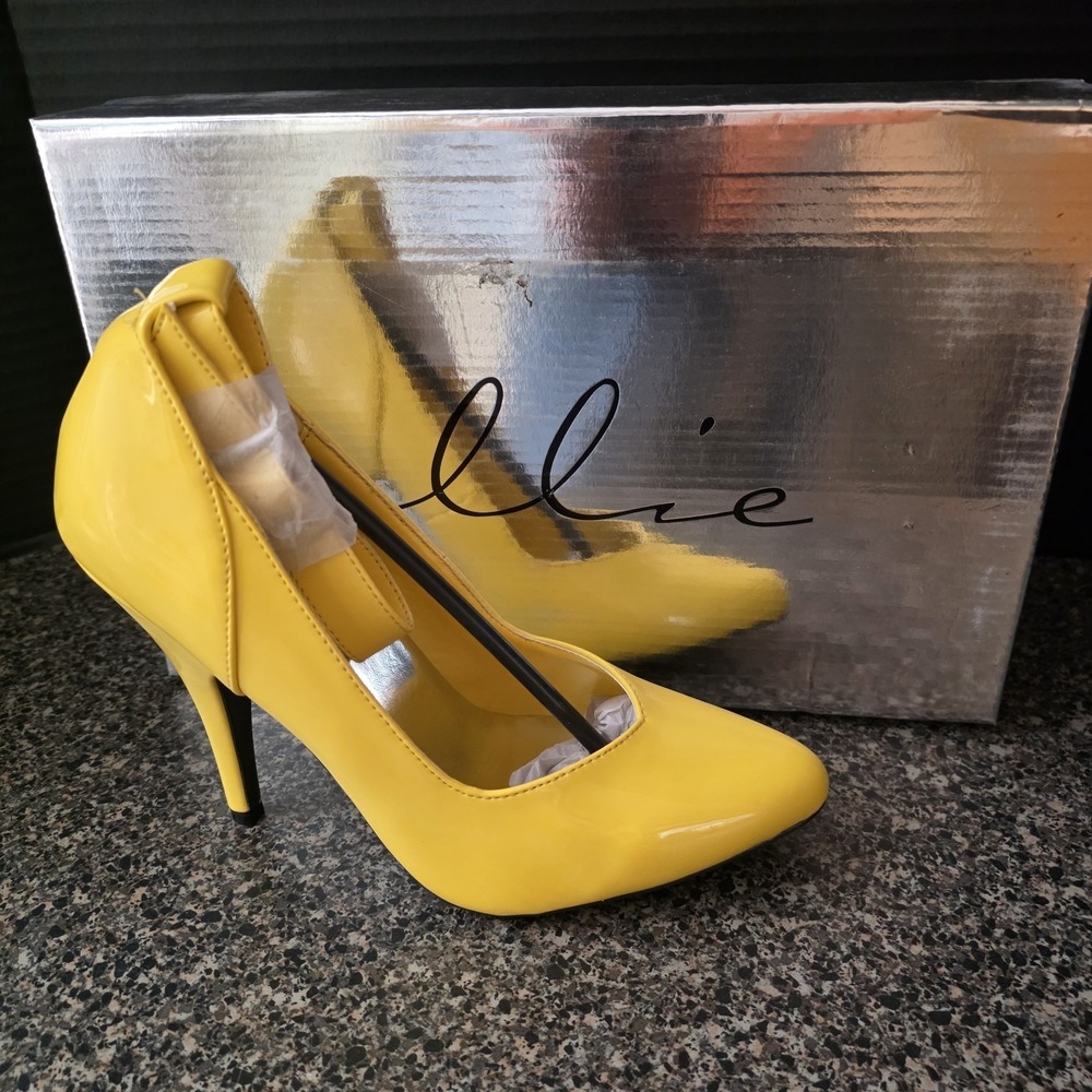Ellie 8221 5" Heel Pumps w Ankle Strap Yellow‎ Patent Women's Size 7 New In Box